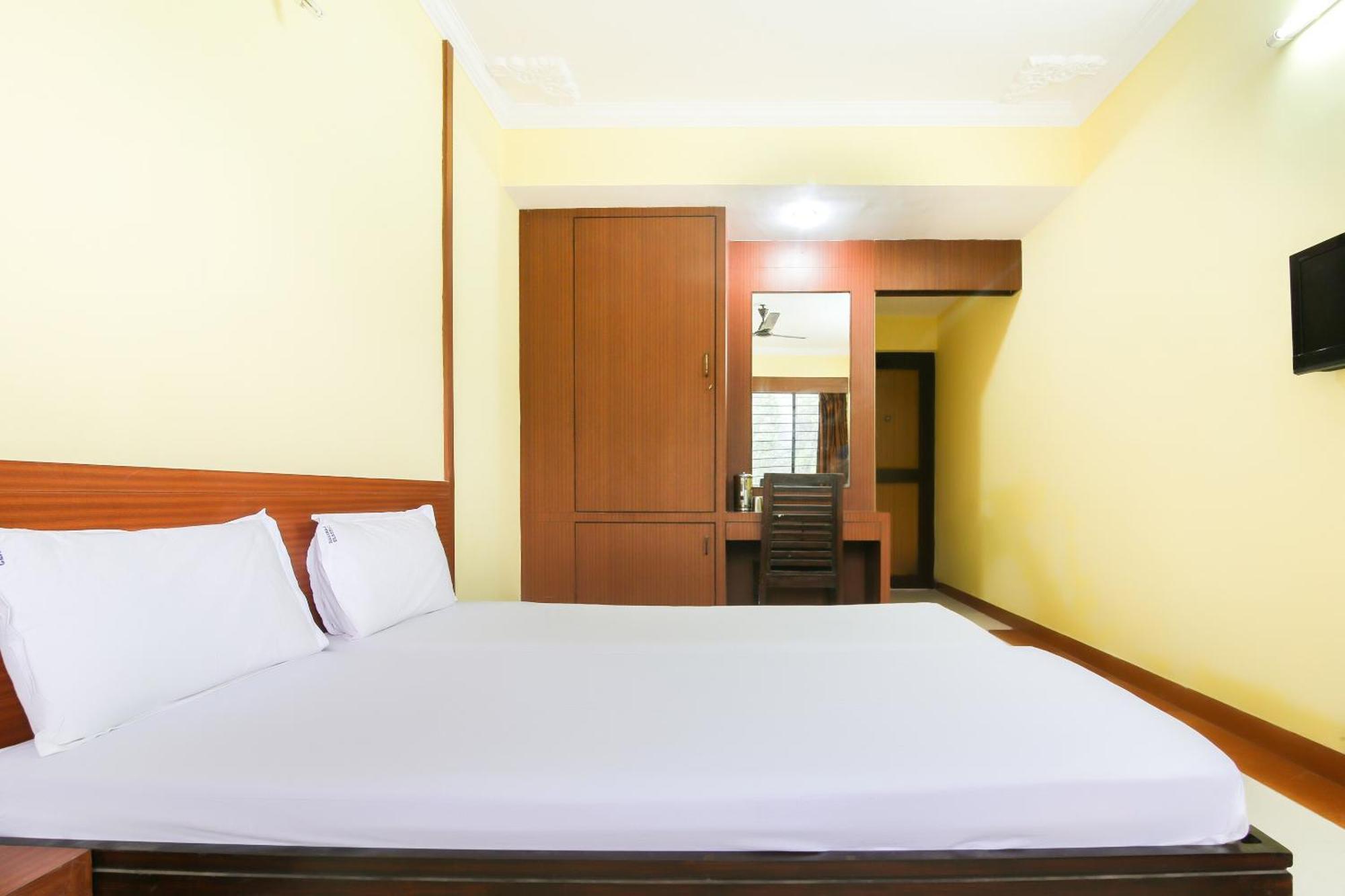 Hotel O Raviraj Classic Cana Ngoại thất bức ảnh